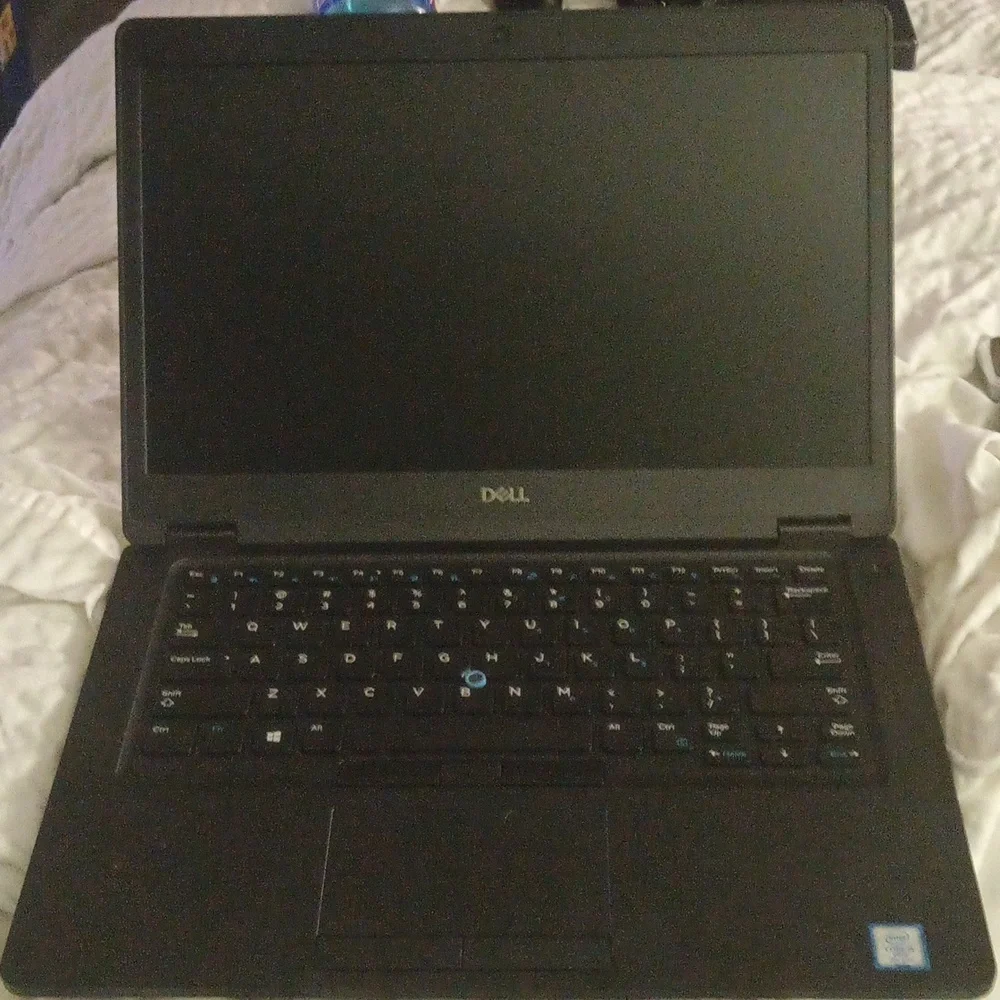 Dell latitude 5940 black